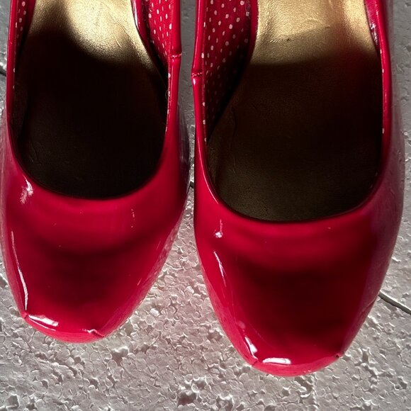 Madden Girl SZ 7.5 Getta Red High Heels Dressy Sexy Career Party Closet Staple - Picture 6 of 9